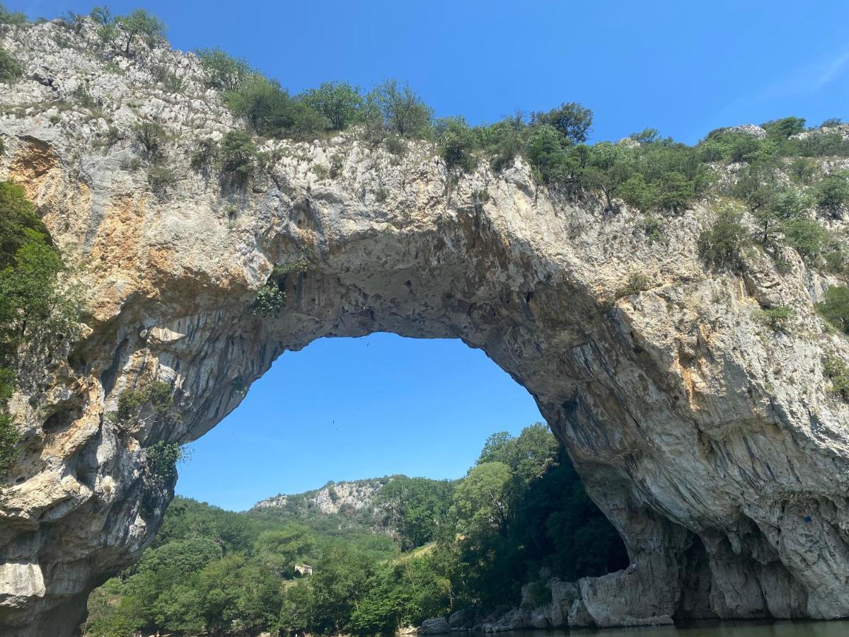 Le Belvedere Vallon-Pont-dʼArc Екстериор снимка